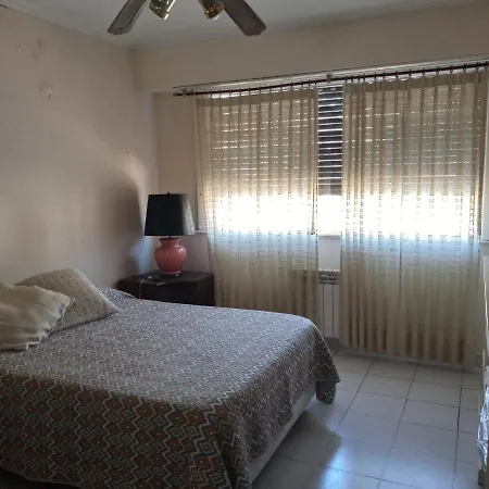 Departamento Al Frente- Habitacion Con Living Tandil Exterior photo